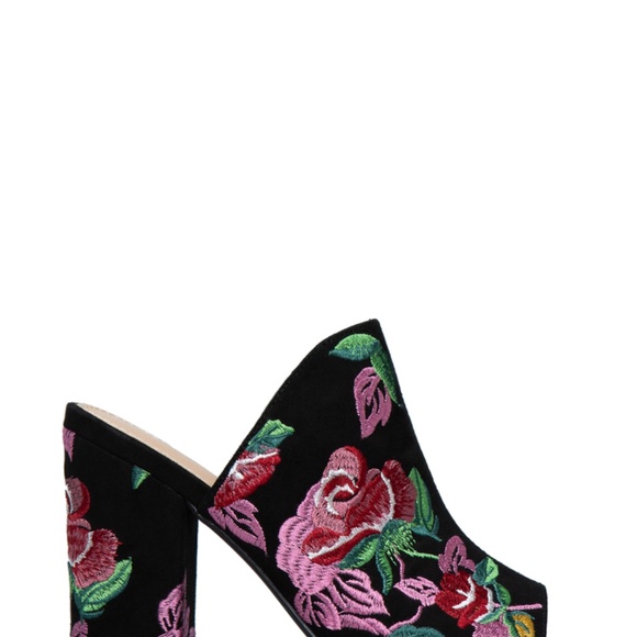 Floral Embroidered Womens Slip On Heel - Picture 15 of 15